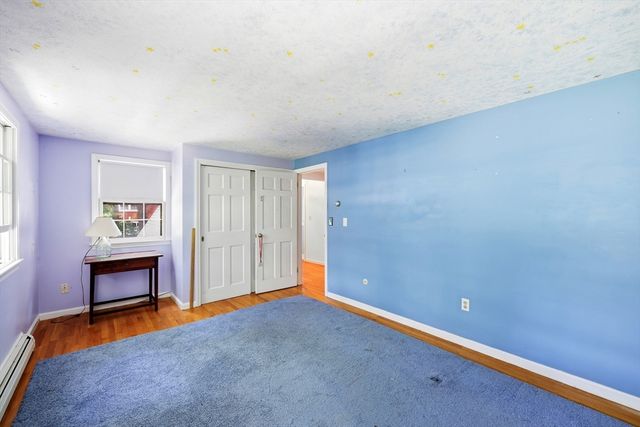 25 Echo Hill Rd, Amherst, MA 01002