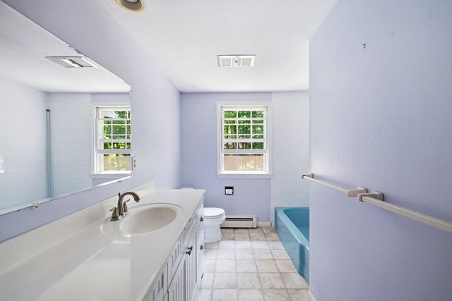 25 Echo Hill Rd, Amherst, MA 01002