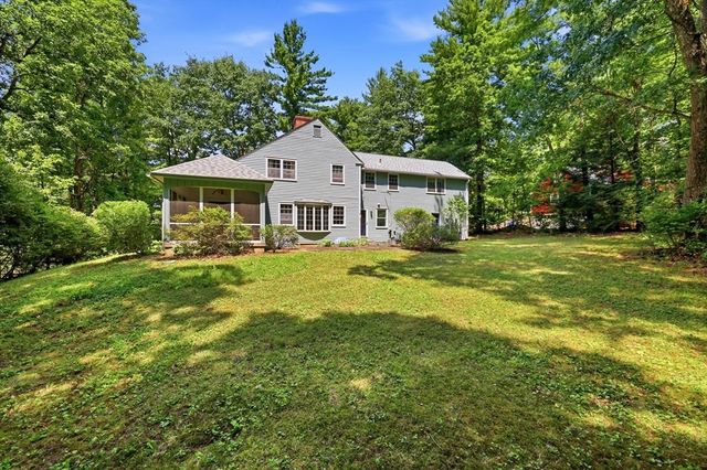 25 Echo Hill Rd, Amherst, MA 01002