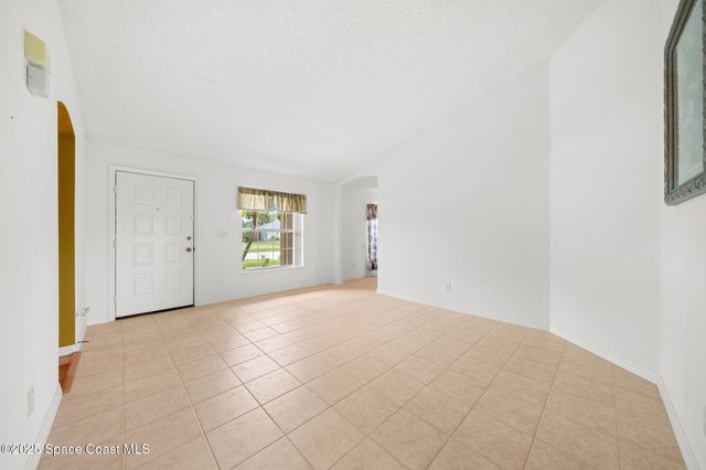 990 Sablon Street SE, Palm Bay, FL 32909