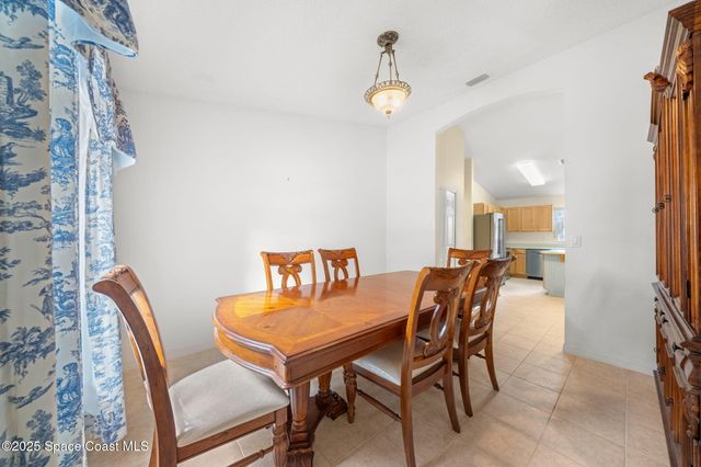 990 Sablon Street SE, Palm Bay, FL 32909