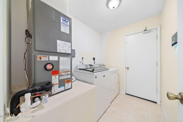 990 Sablon Street SE, Palm Bay, FL 32909