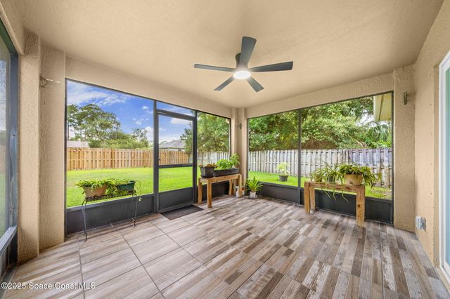 990 Sablon Street SE, Palm Bay, FL 32909