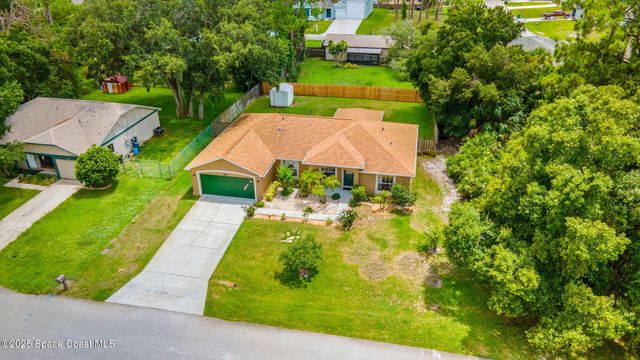 990 Sablon Street SE, Palm Bay, FL 32909