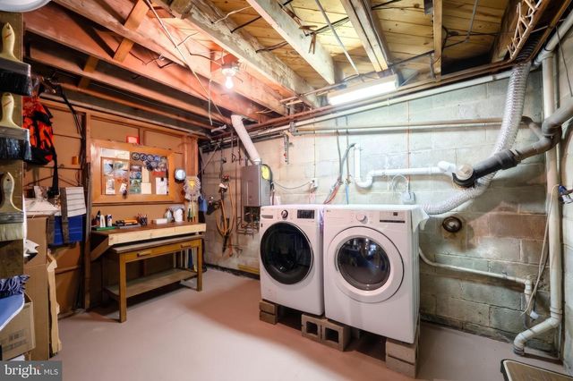 430 BAER AVE, Hanover, PA 17331