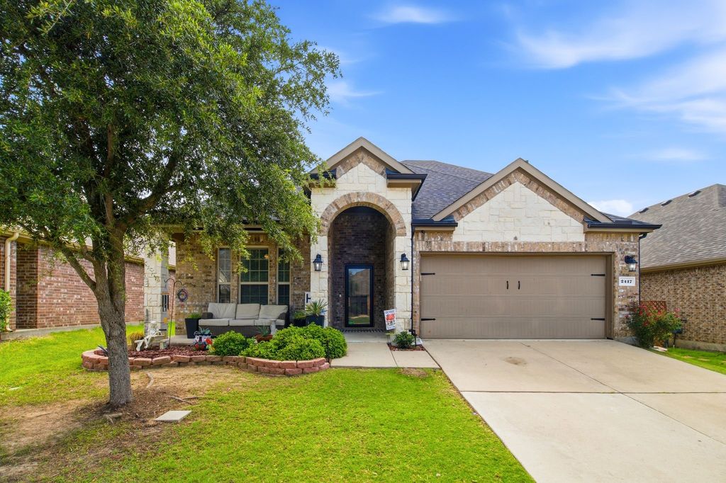 2417 Michelle Creek Drive, Little Elm, TX 75068