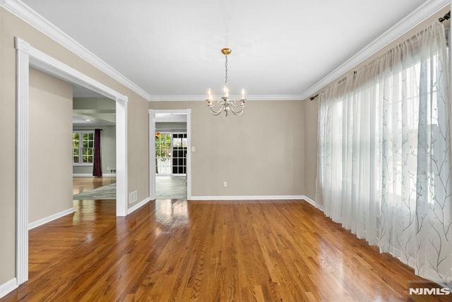 175 Walnut Street, Northvale, NJ 07647