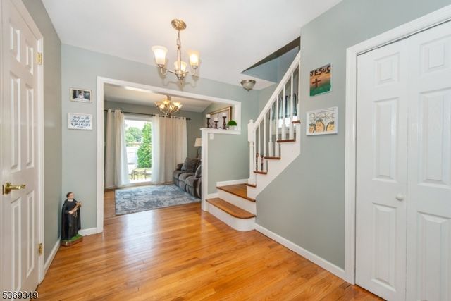 88 Ozone Ave, Cedar Grove Twp., NJ 07009