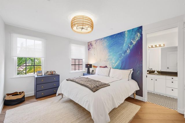1019 Grand Court, Highland Beach, FL 33487