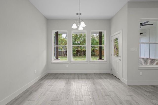 1815 N 19th Street, Nederland, TX 77627