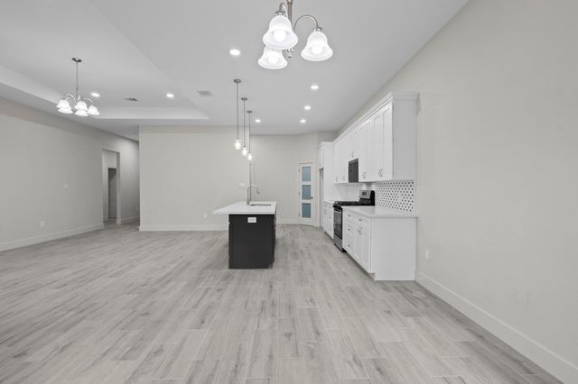 1815 N 19th Street, Nederland, TX 77627