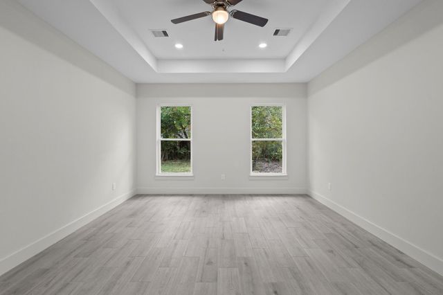 1815 N 19th Street, Nederland, TX 77627