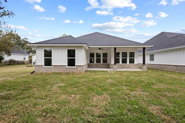 1815 N 19th Street, Nederland, TX 77627