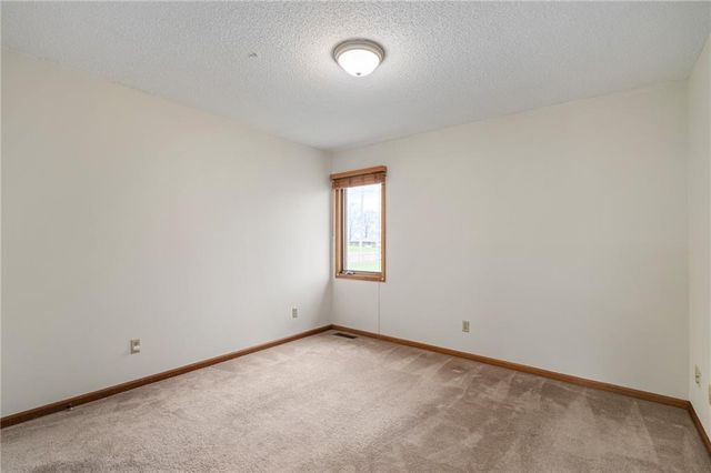 5826 Oakview Street, Shawnee, KS 66216