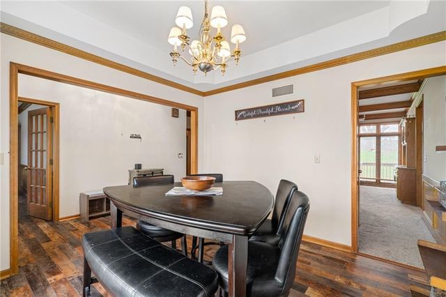 5826 Oakview Street, Shawnee, KS 66216