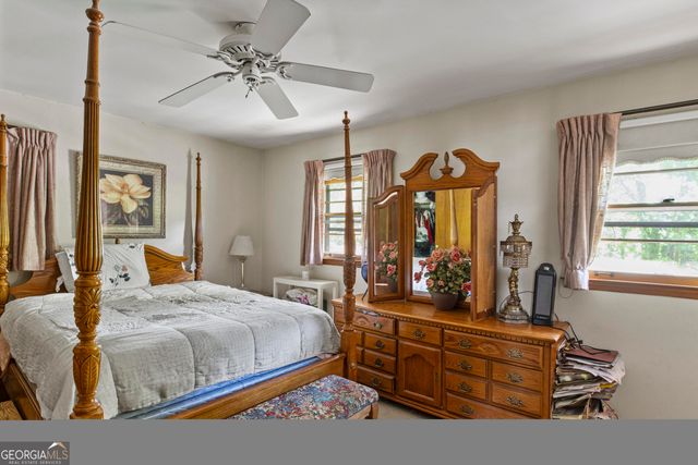 6520 Rickenbacker Circle, Morrow, GA 30260