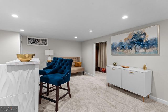 106 HOLLY DR, Hatboro, PA 19040