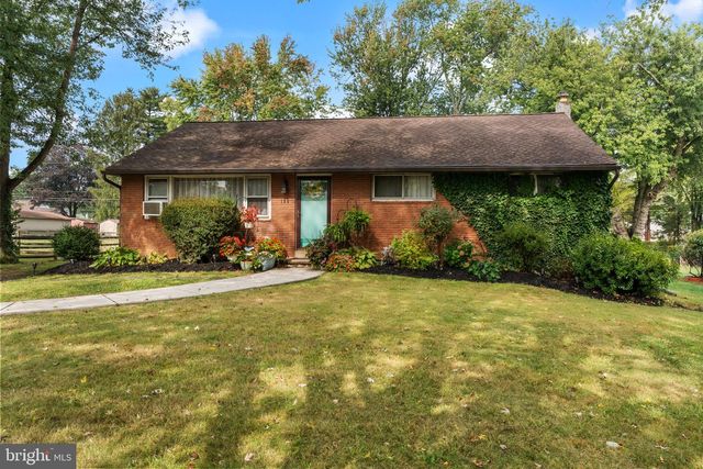 106 HOLLY DR, Hatboro, PA 19040