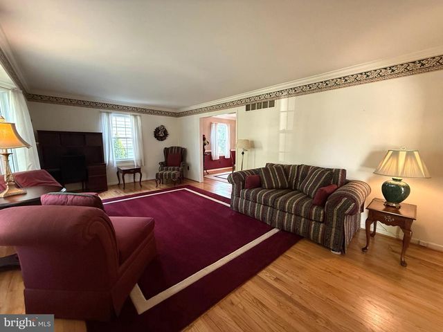 97 IROQUOIS CT, Newark, DE 19702