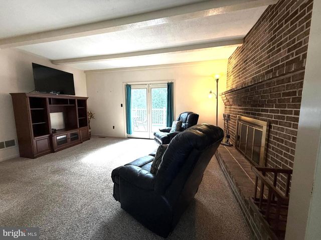 97 IROQUOIS CT, Newark, DE 19702