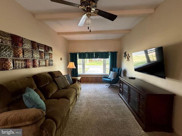 97 IROQUOIS CT, Newark, DE 19702