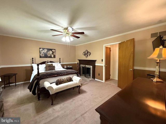 97 IROQUOIS CT, Newark, DE 19702