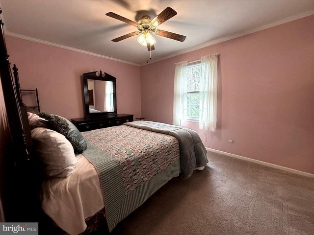 97 IROQUOIS CT, Newark, DE 19702