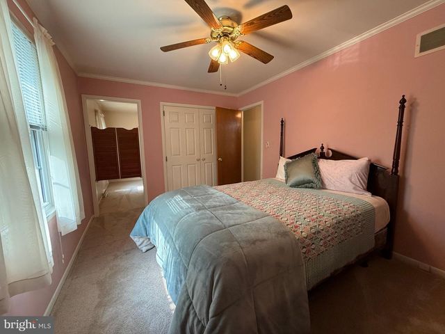 97 IROQUOIS CT, Newark, DE 19702