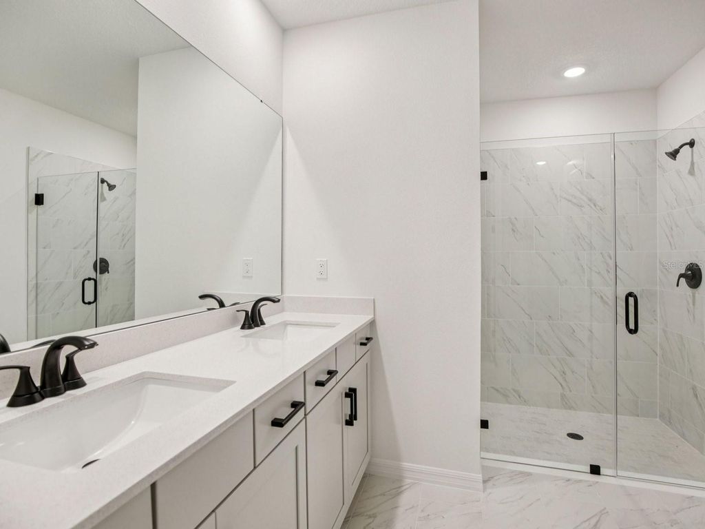 Image 14 of property listing at 14030 KELLY PARK COURT, Parrish, FL 34219