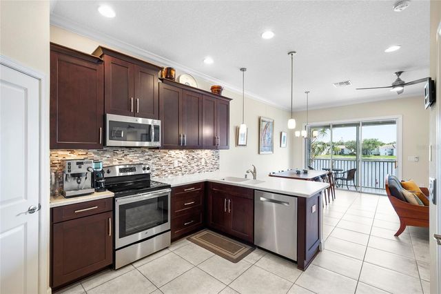 3226 NAUTICAL PLACE S, St Petersburg, FL 33712