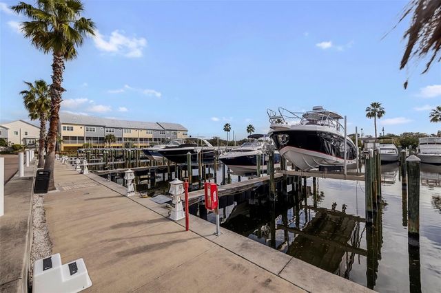 3226 NAUTICAL PLACE S, St Petersburg, FL 33712