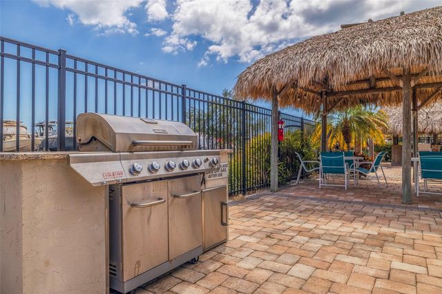3226 NAUTICAL PLACE S, St Petersburg, FL 33712