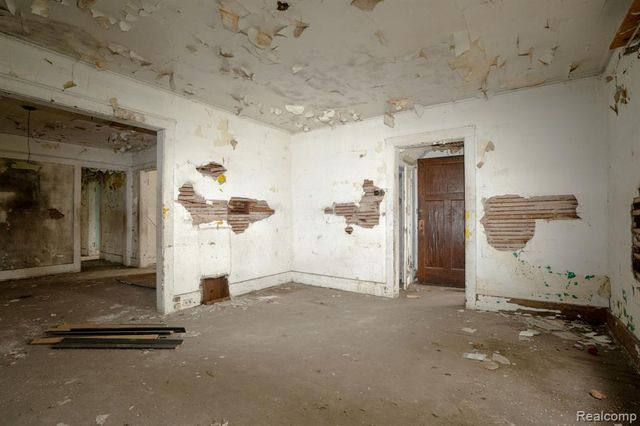 3349 Clairmount Street, Detroit, MI 48206