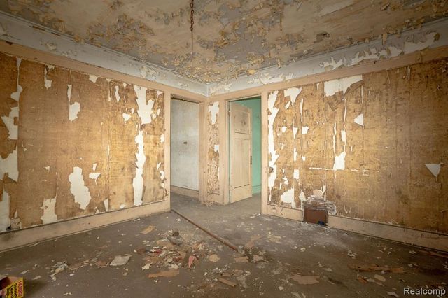 3349 Clairmount Street, Detroit, MI 48206