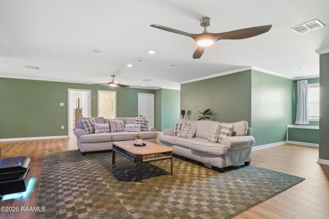 400 Acorn Drive, Lafayette, LA 70507