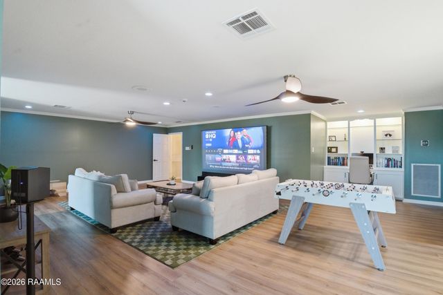 400 Acorn Drive, Lafayette, LA 70507