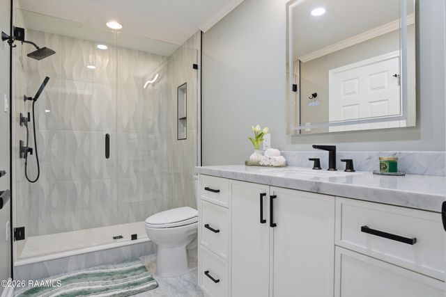 400 Acorn Drive, Lafayette, LA 70507