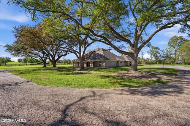 400 Acorn Drive, Lafayette, LA 70507