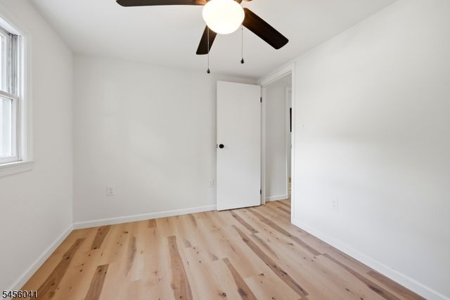 14 Cabin Spring Trl, Byram Twp., NJ 07821