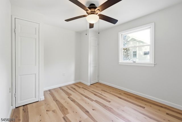 14 Cabin Spring Trl, Byram Twp., NJ 07821