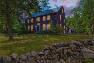 132 Maple Ave, Atkinson, NH 03811
