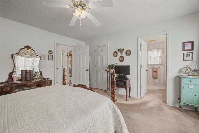 210 Lyndal Lane, Bentonville, AR 72712