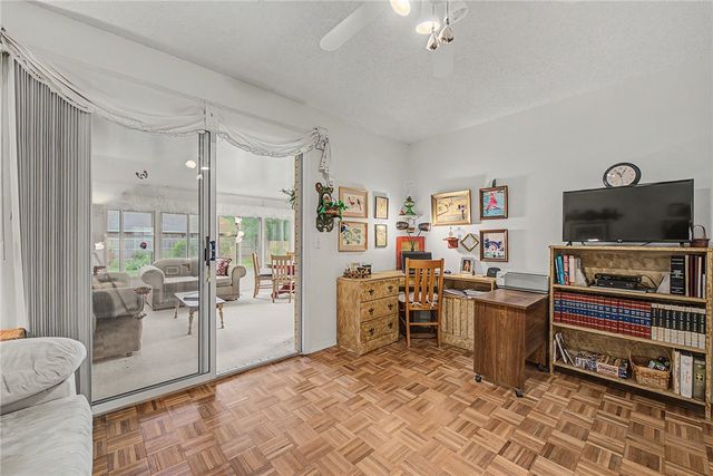 210 Lyndal Lane, Bentonville, AR 72712