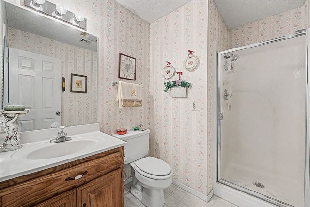 210 Lyndal Lane, Bentonville, AR 72712