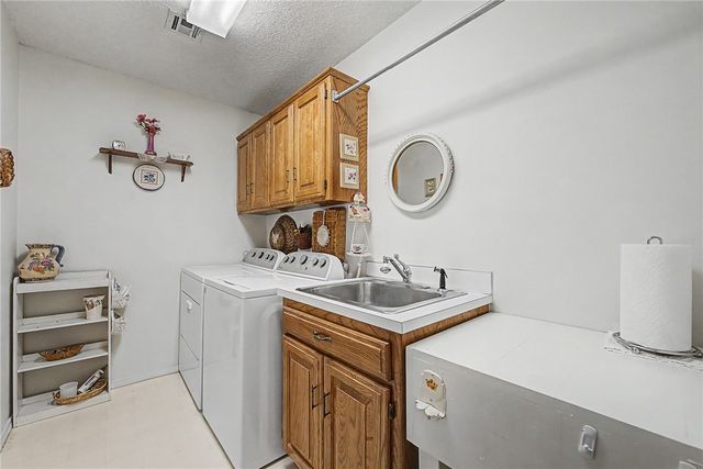 210 Lyndal Lane, Bentonville, AR 72712