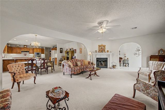 210 Lyndal Lane, Bentonville, AR 72712