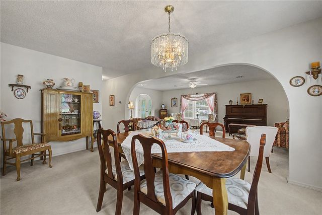210 Lyndal Lane, Bentonville, AR 72712