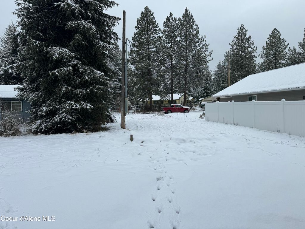 32530 N 8TH AVE, Spirit Lake, ID 83869 photo 4