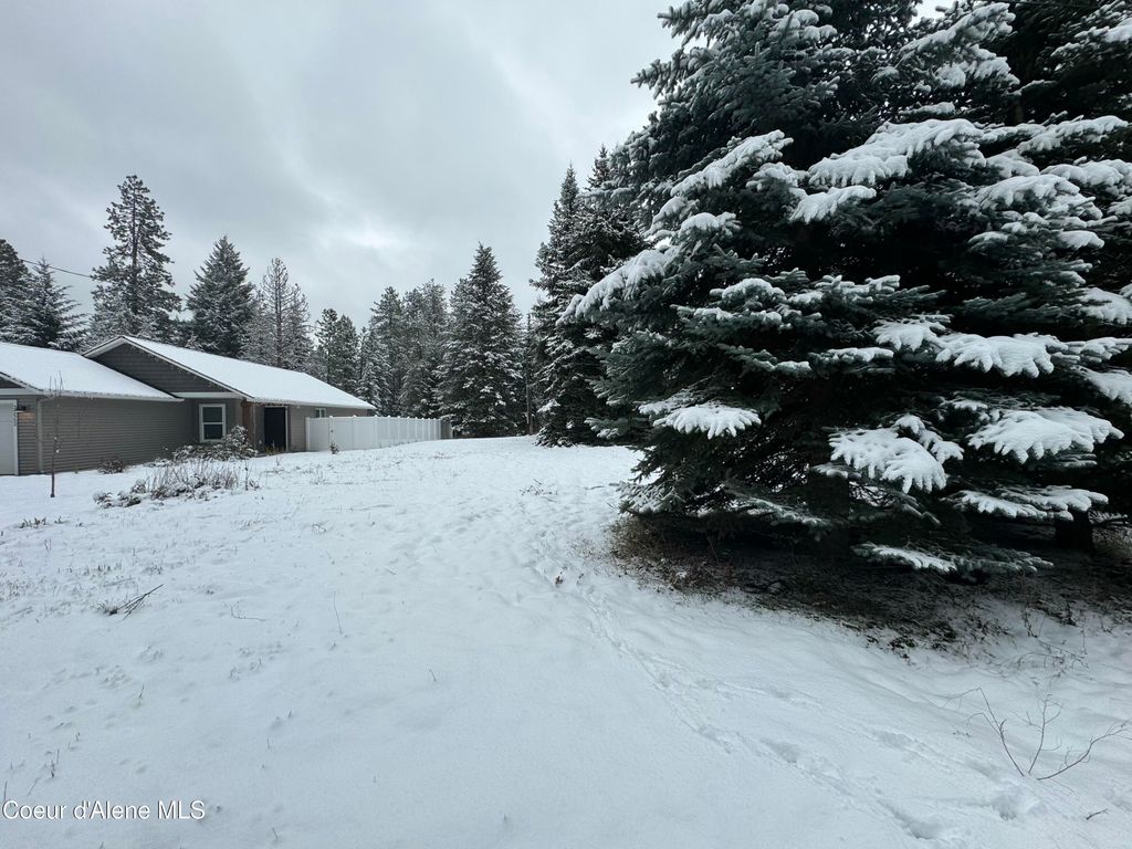 32530 N 8TH AVE, Spirit Lake, ID 83869 photo 7