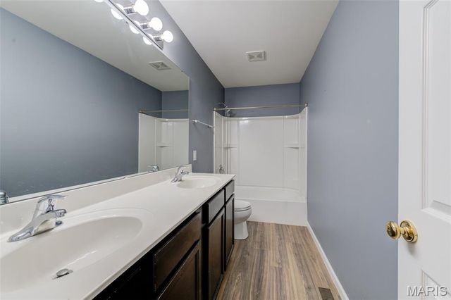 309 Willott Square Drive, St Peters, MO 63376